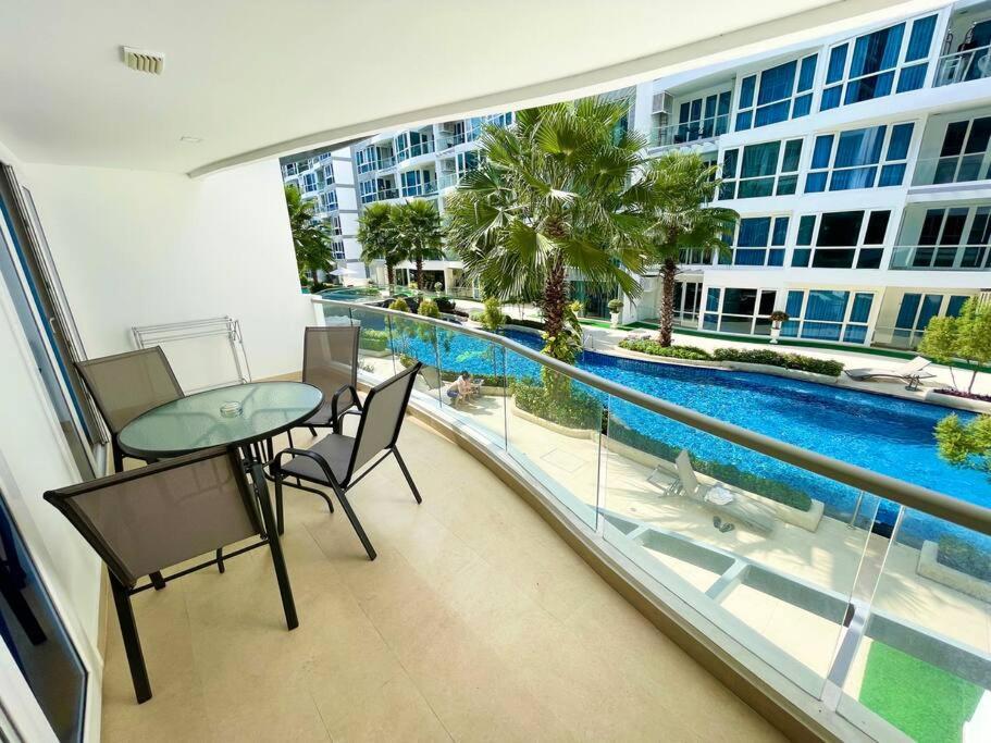 Large Luxury, Pool View, Grand Avenue, Pattaya - 202 Apartamento Exterior foto