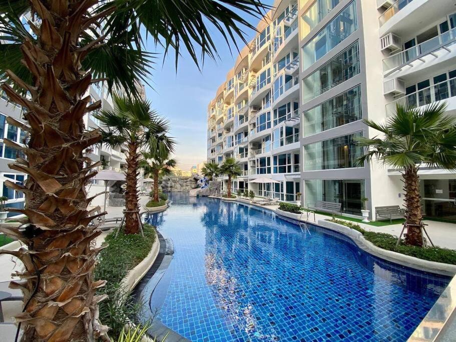 Large Luxury, Pool View, Grand Avenue, Pattaya - 202 Apartamento Exterior foto