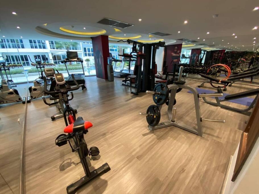Large Luxury, Pool View, Grand Avenue, Pattaya - 202 Apartamento Exterior foto