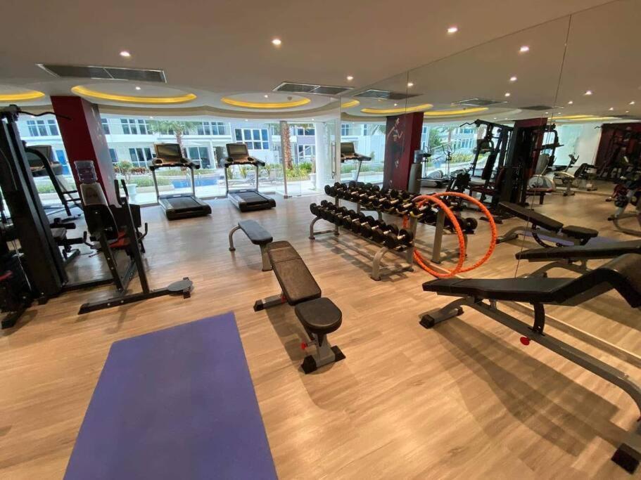 Large Luxury, Pool View, Grand Avenue, Pattaya - 202 Apartamento Exterior foto