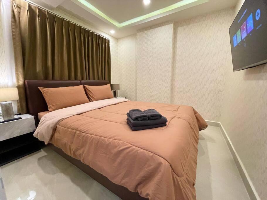 Large Luxury, Pool View, Grand Avenue, Pattaya - 202 Apartamento Exterior foto